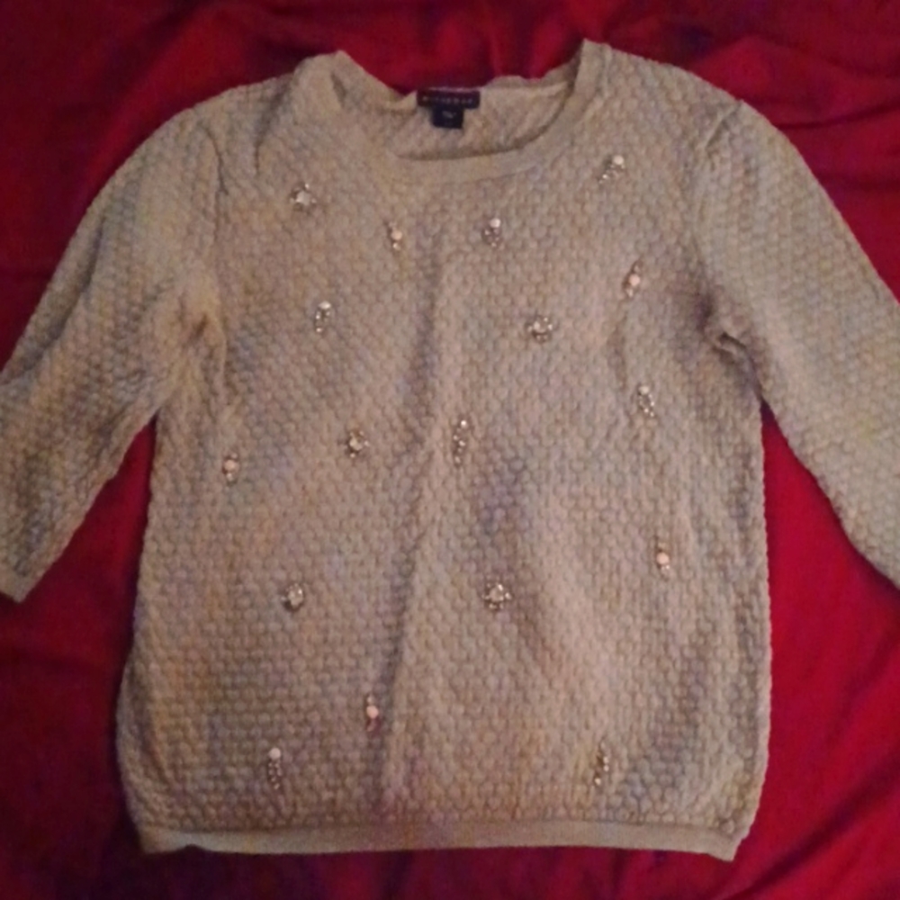 Light Gray Quater Length Sleve Sweater